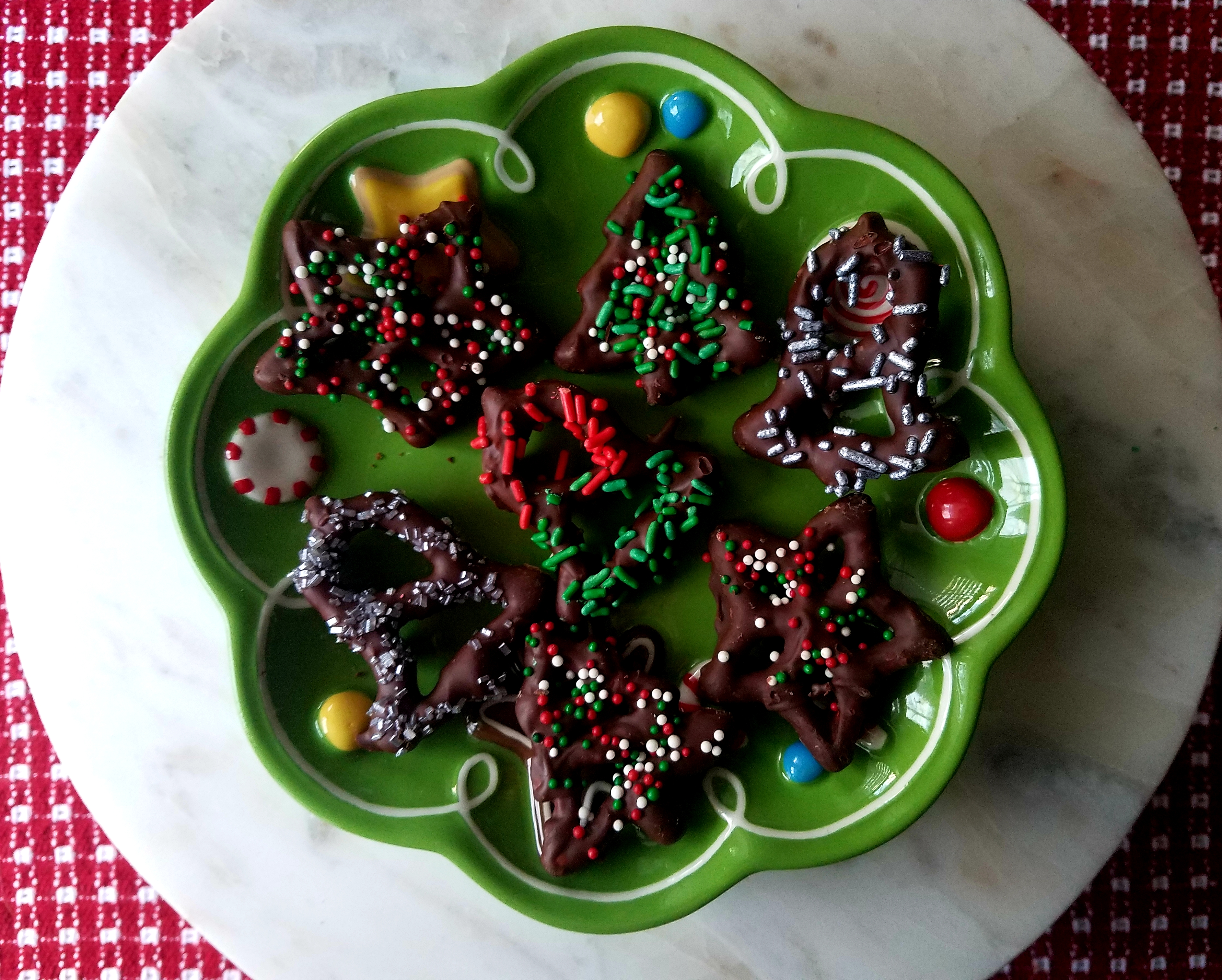Chocolate Covered Christmas Pretzels