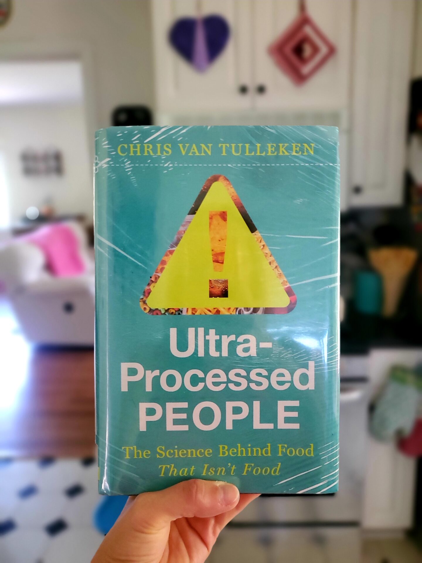 book cover of ultra-processed people
