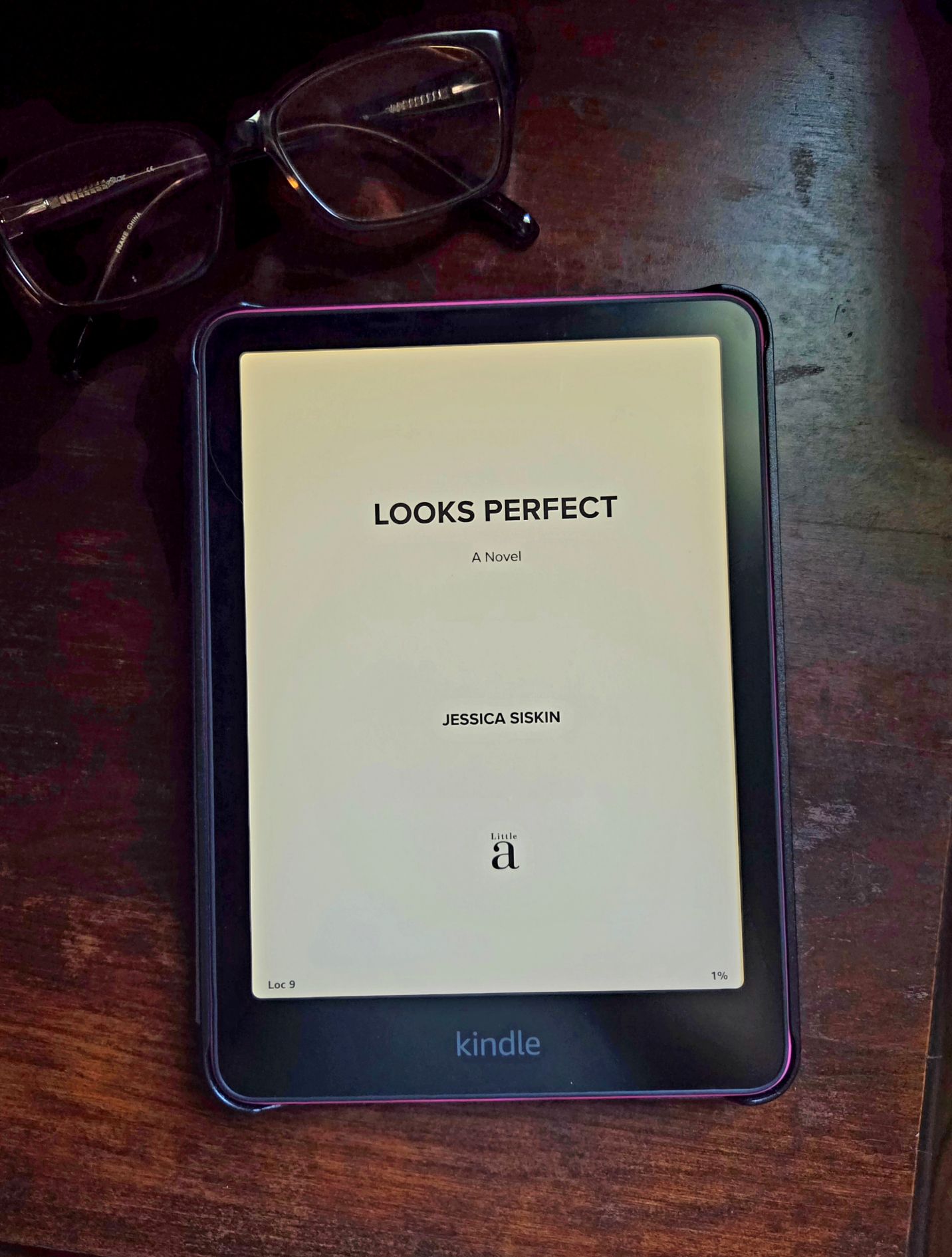 LOOKS PERFECT by jessica siskin